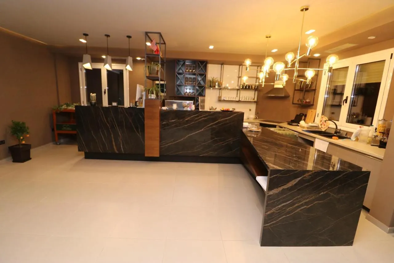 Cc Hotel & Residence Vlorë