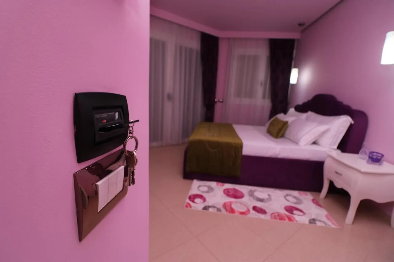Cc Hotel & Residence Vlora 0*,